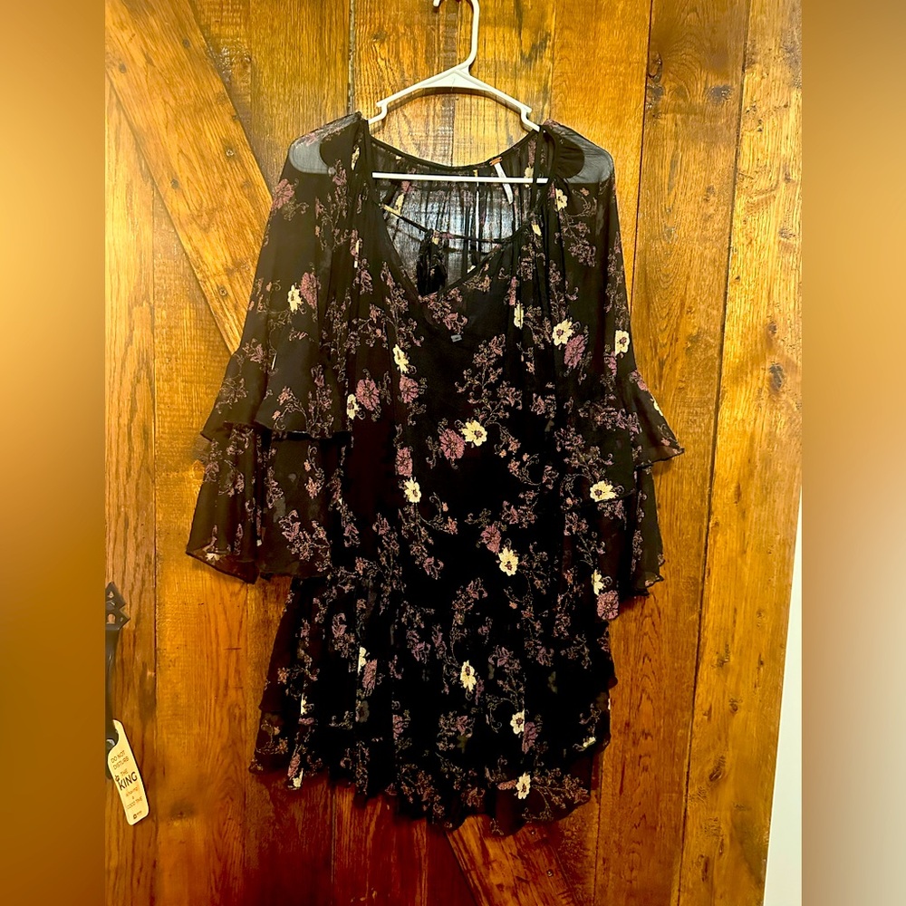 Preloved Free People Women's Black/Floral Dress Size Medium